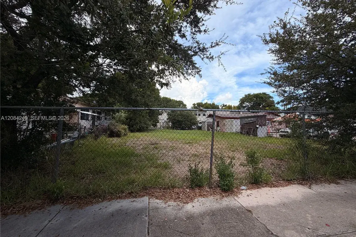 89 NW 34th Ter, Miami FL 33127