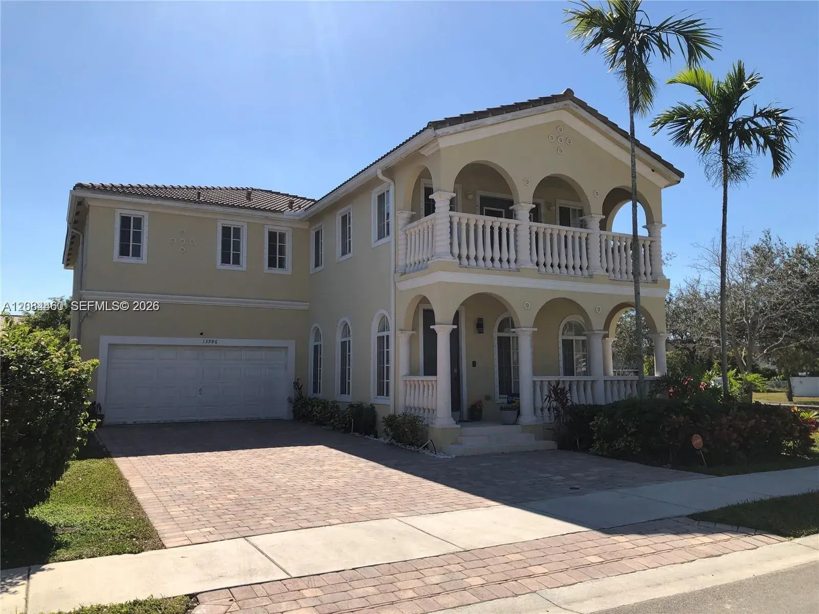 6 bedroom 4 bath Residential for sale at 13986 SW 276th Way, Homestead FL 33032