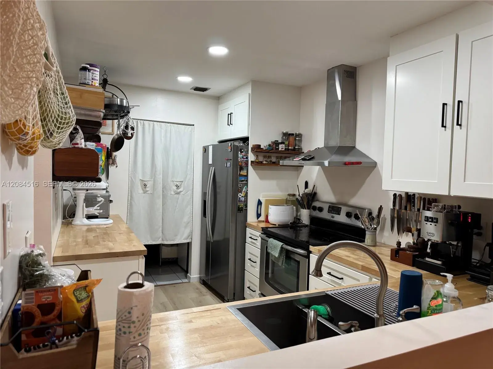 3 bedroom 2 bath Residential for sale at 2308 N 37th Ave, Hollywood FL 33021