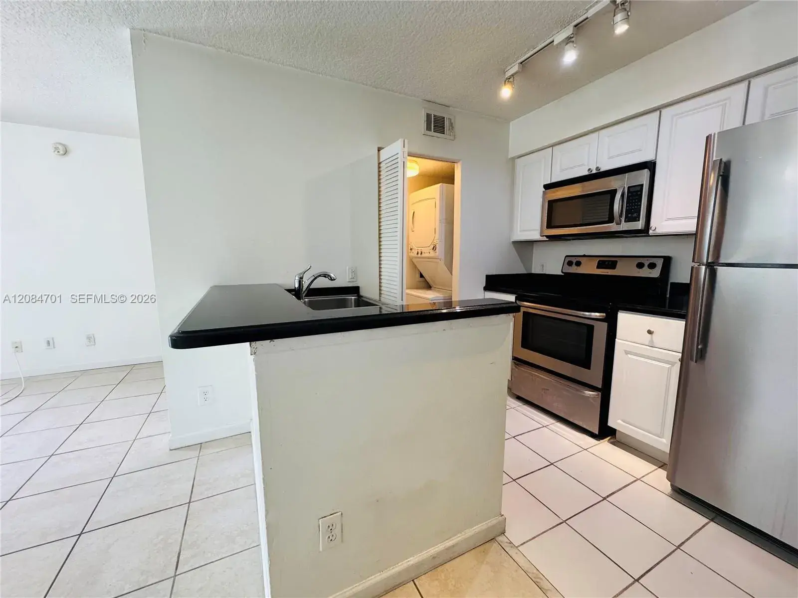 630 S Park Rd # 3, Hollywood FL 33021