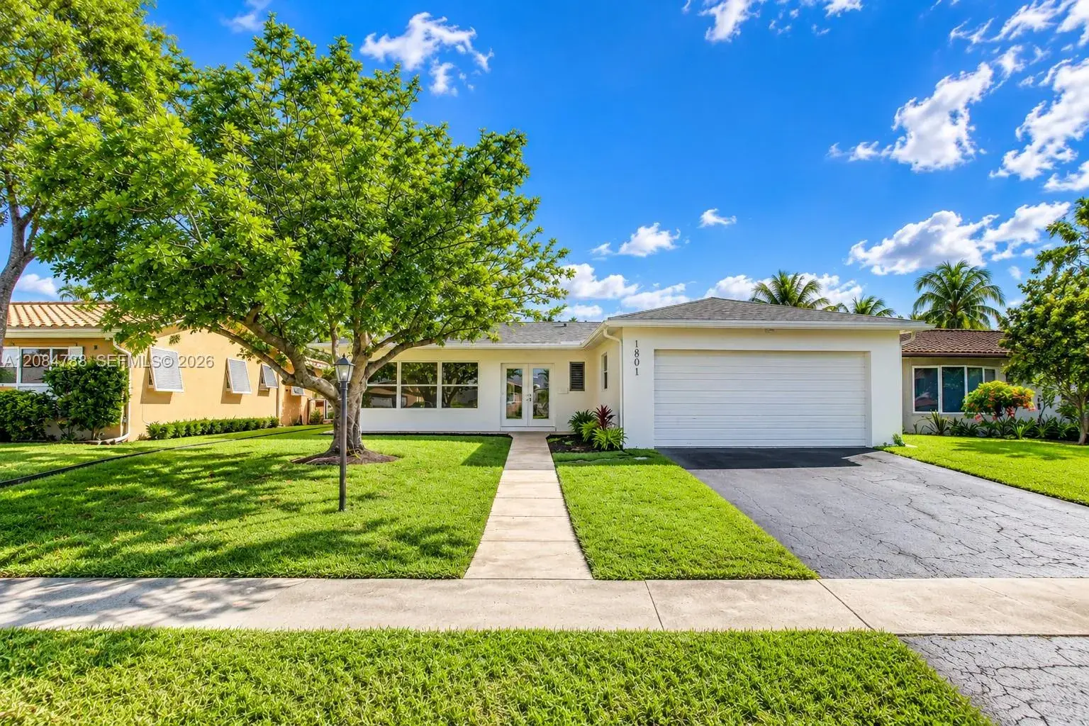 3 bedroom 3 bath Residential for sale at 1801 N 54th Ave, Hollywood FL 33021