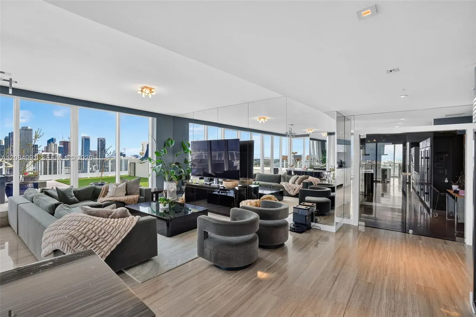 2020 N Bayshore Dr # 3708, Miami FL 33137