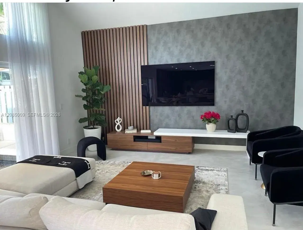 4 bedroom 2 bath Residential Lease for rent at 4827 SW 34th Ave, Hollywood FL 33312