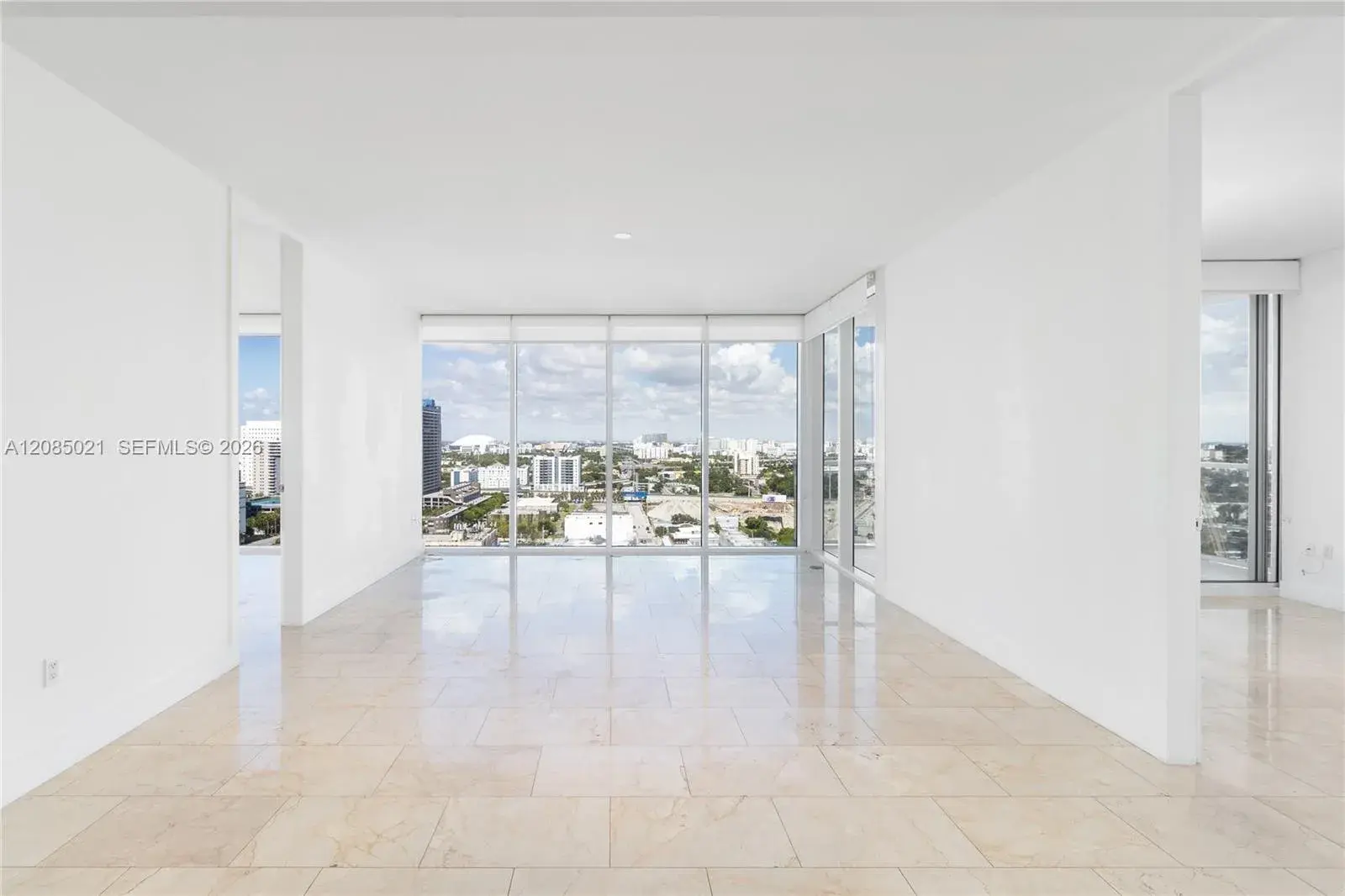 2 bedroom 2 bath Residential for sale at 1040 Biscayne Blvd # 1806, Miami FL 33132