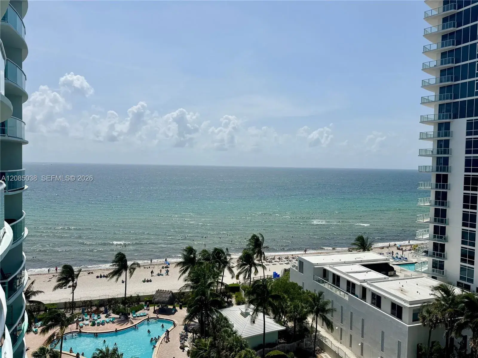 1 bedroom 1 bath Residential for sale at 3901 S Ocean Dr # 11L, Hollywood FL 33019