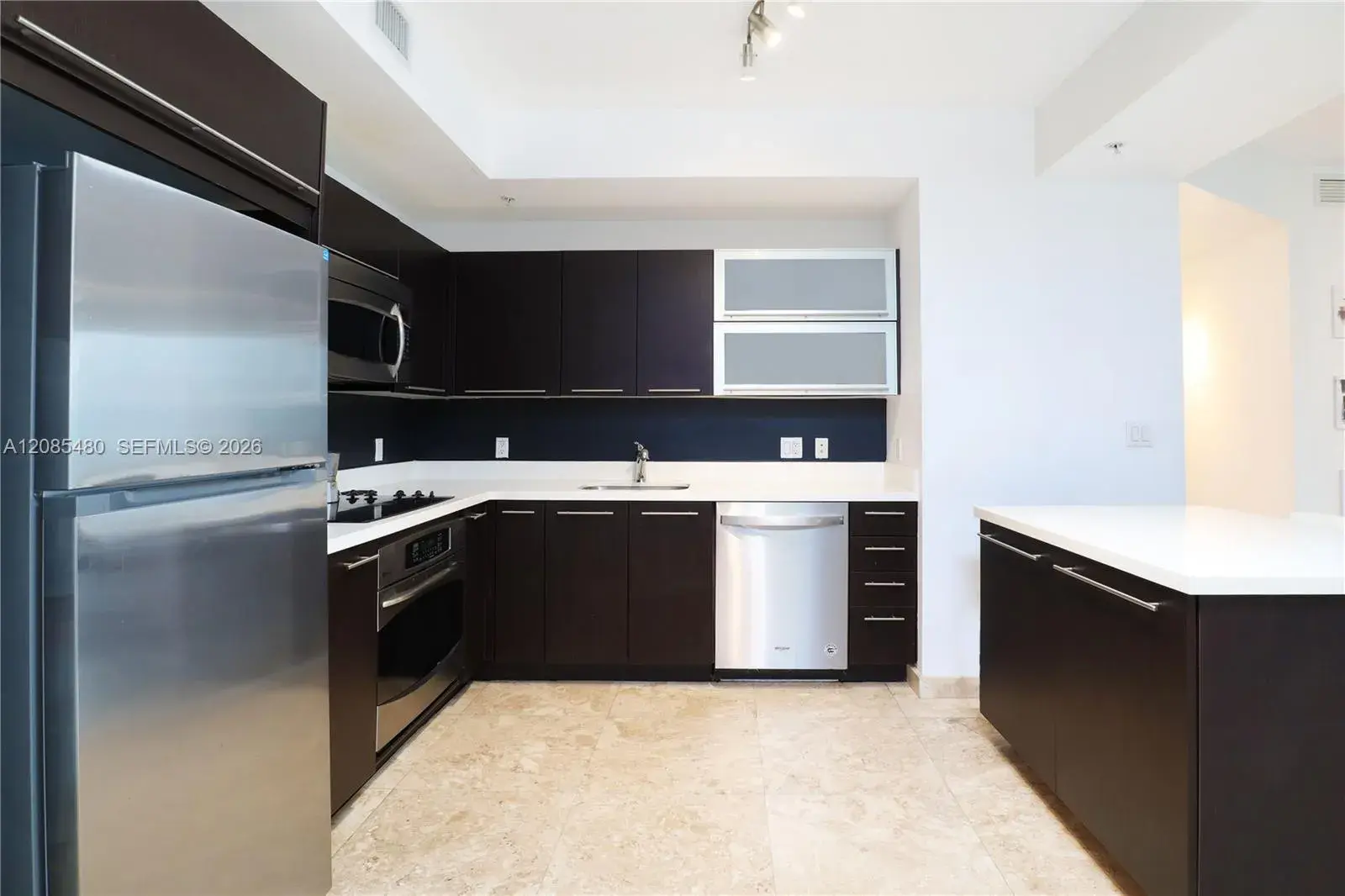 90 SW 3rd St # 3002, Miami FL 33130