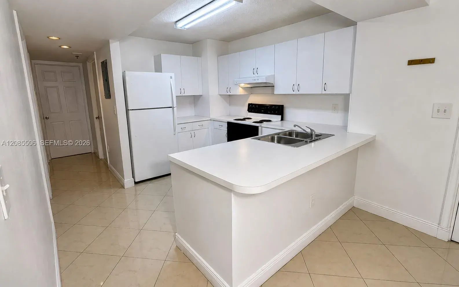 104 SW 9th St # 1403, Miami FL 33130