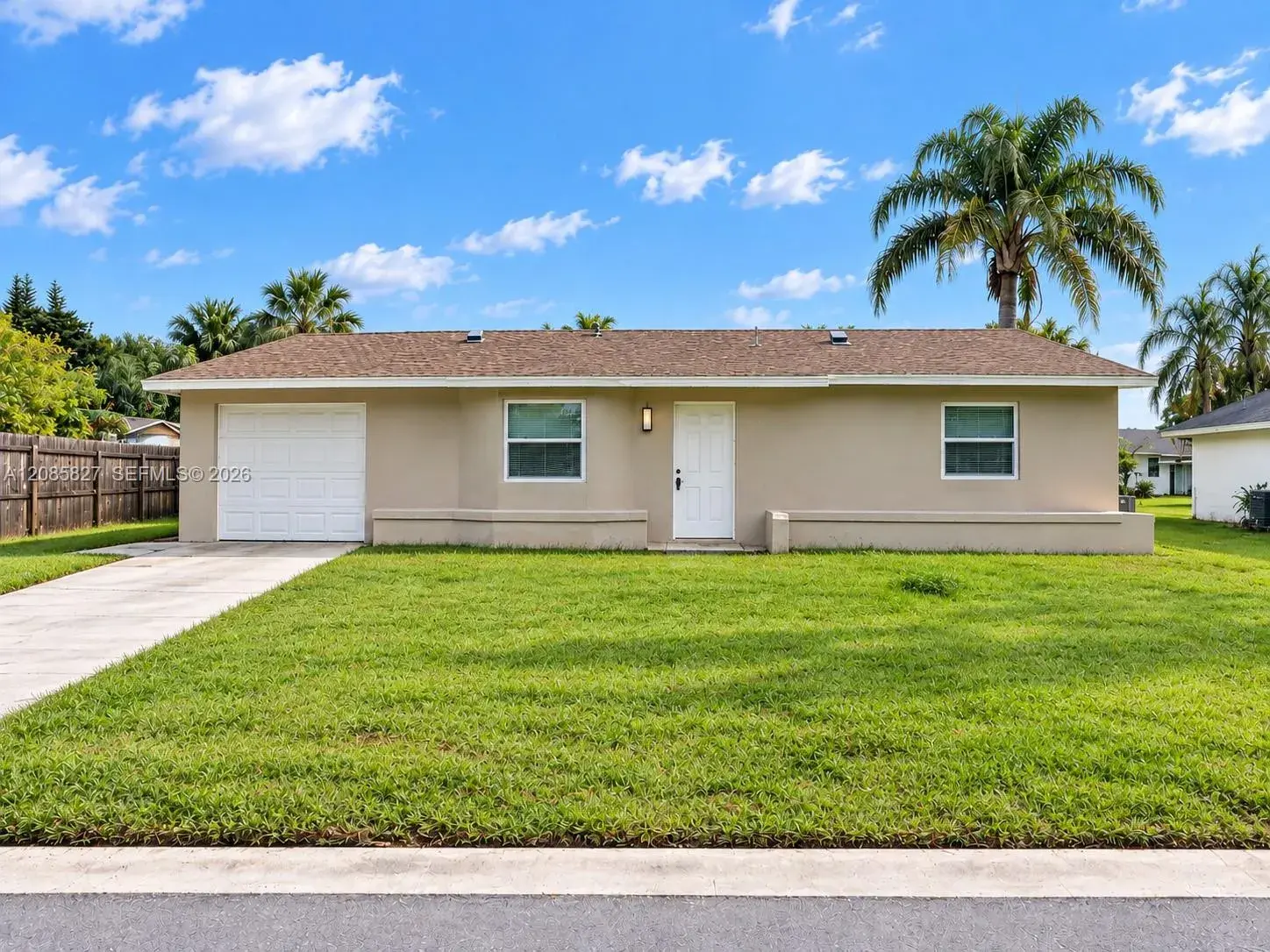 3 bedroom 2 bath Residential for sale at 643 SW Ivanhoe Dr, Port St. Lucie FL 34983