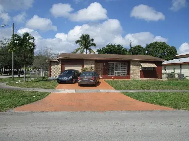 3 bedroom 2 bath Residential for sale at 205 NE 175th St, North Miami Beach FL 33162