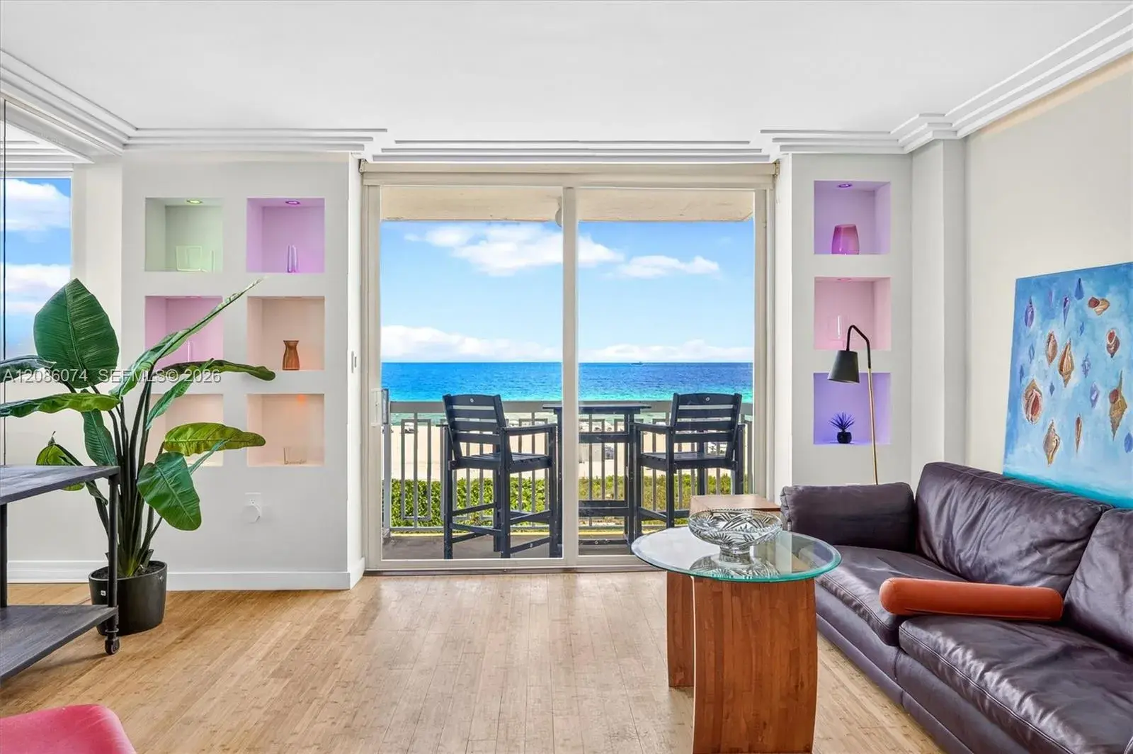 1 bedroom 1 bath Residential for sale at 401 Ocean Dr # 518, Miami Beach FL 33139