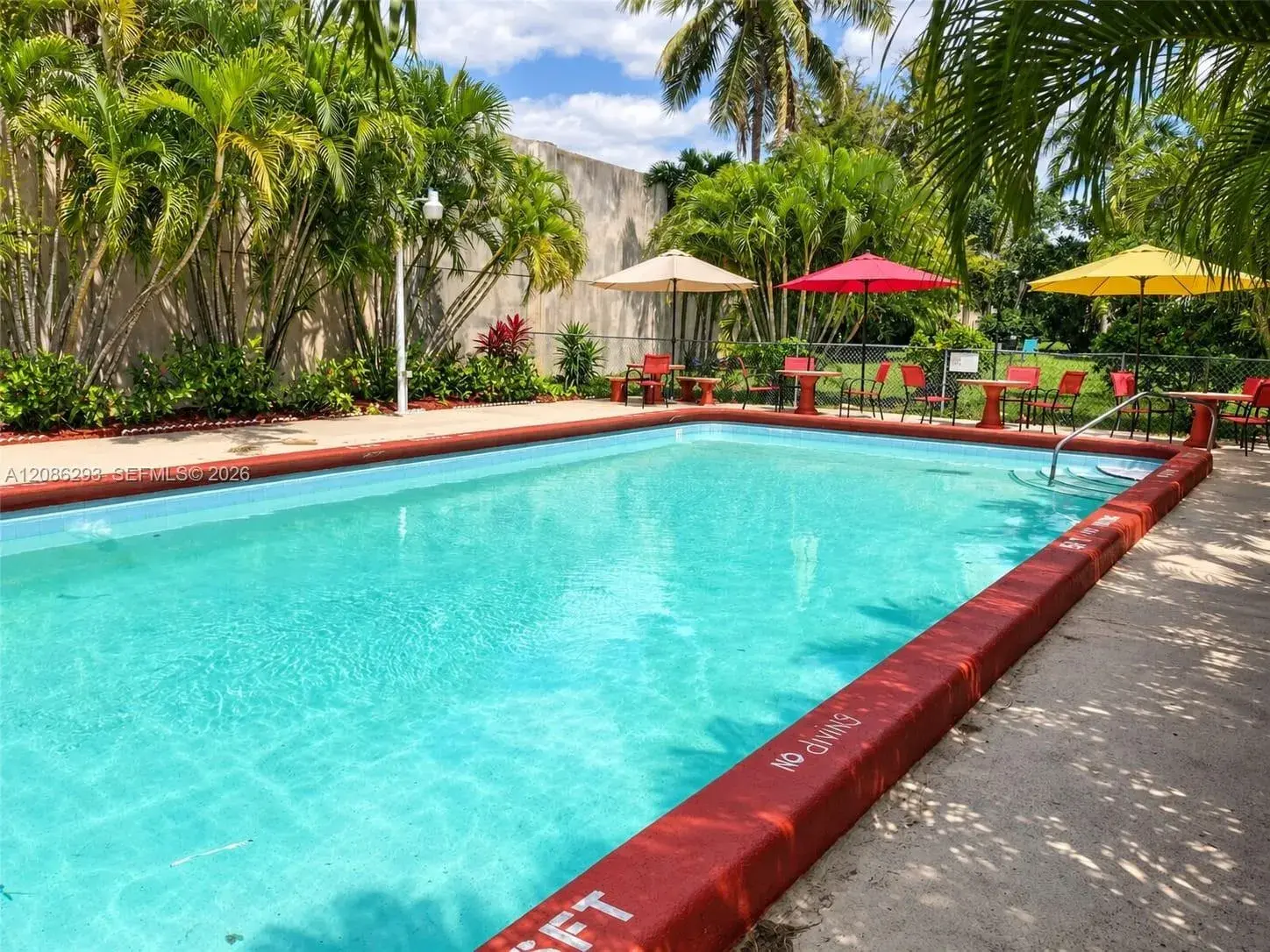1 bedroom 1 bath Residential Lease for rent at 2915 Plunkett St # 11D, Hollywood FL 33020