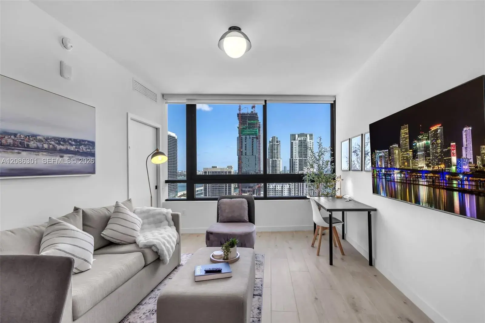 2 bedroom 2 bath Residential for sale at 225 N Miami Ave # 3501, Miami FL 33128