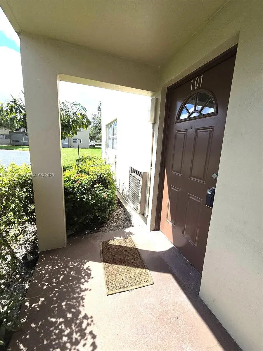 601 NW 79th Ave # 101, Margate FL 33063