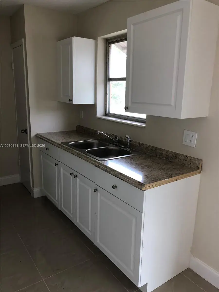 2417 Polk St # 2, Hollywood FL 33020