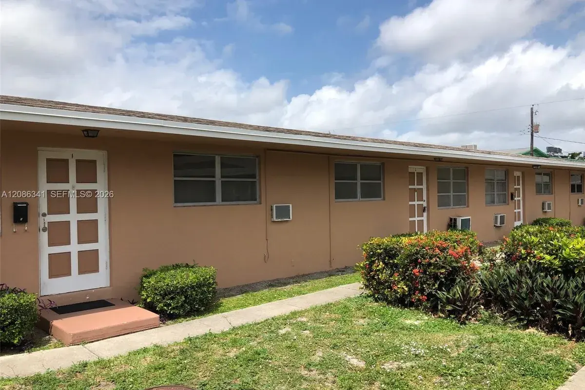 2417 Polk St # 2, Hollywood FL 33020