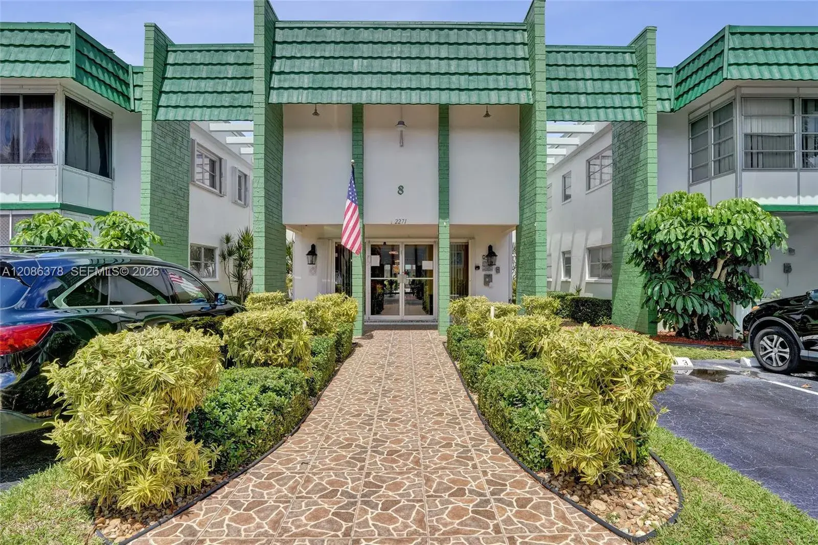 1 bedroom 1 bath Residential for sale at 2271 NW 48th Ter # 105, Lauderhill FL 33313