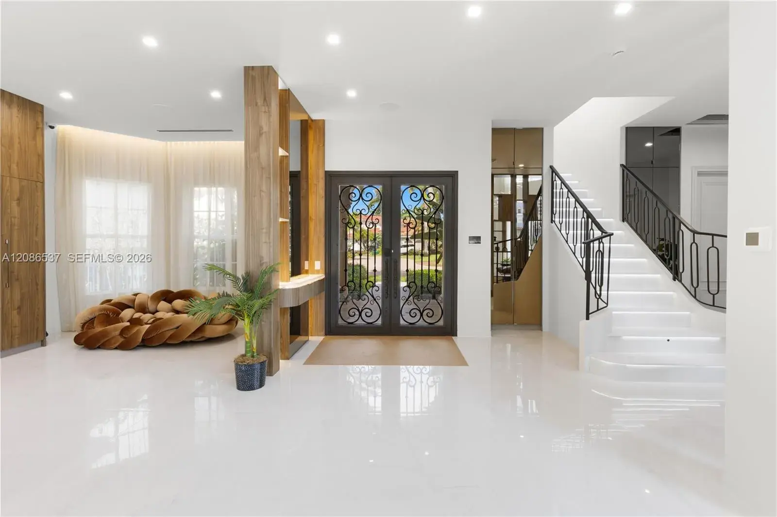 1535 Windjammer Way, Hollywood FL 33019