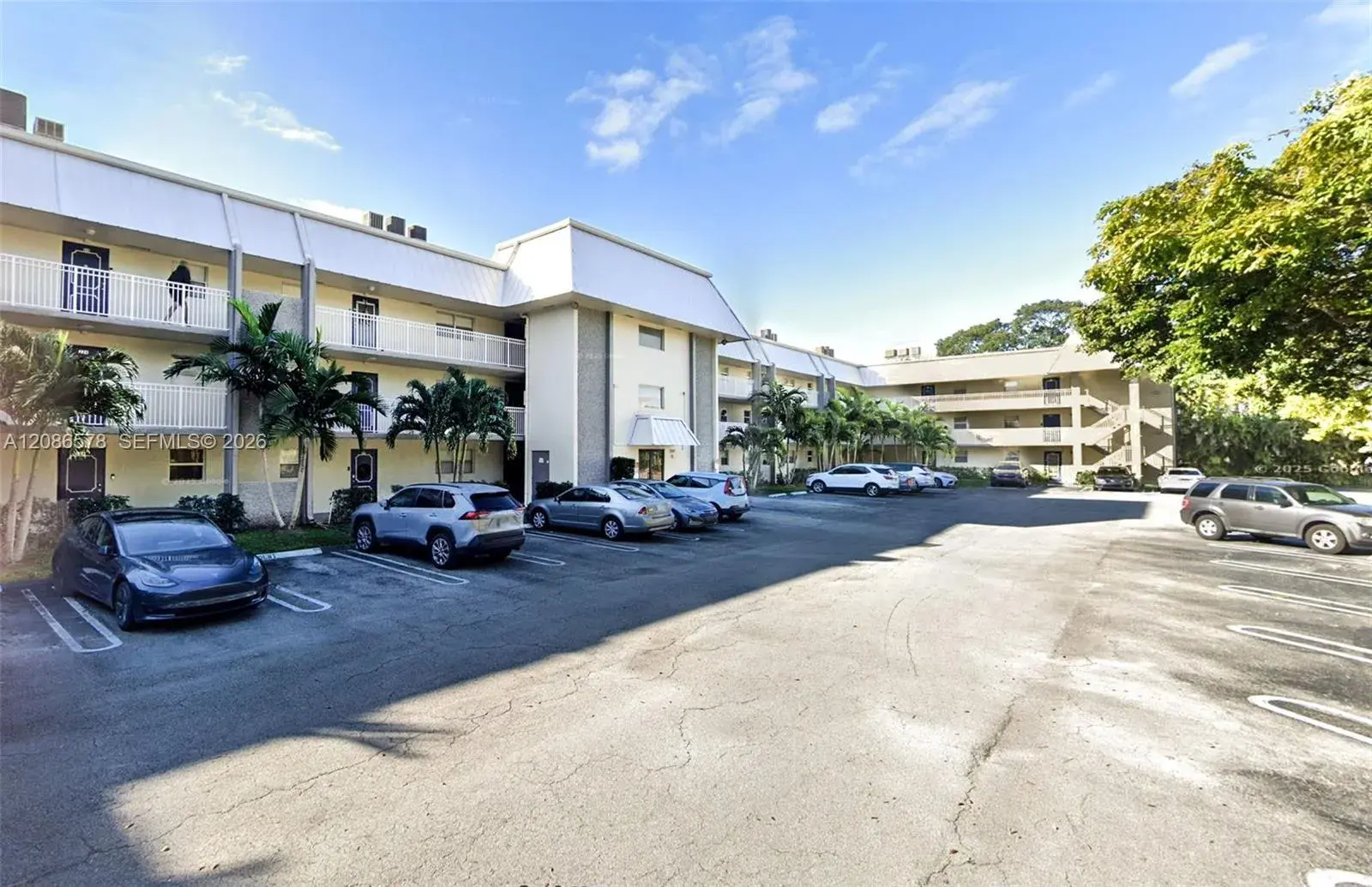 2 bedroom 2 bath Residential for sale at 2980 Riverside Dr # 3, Coral Springs FL 33065
