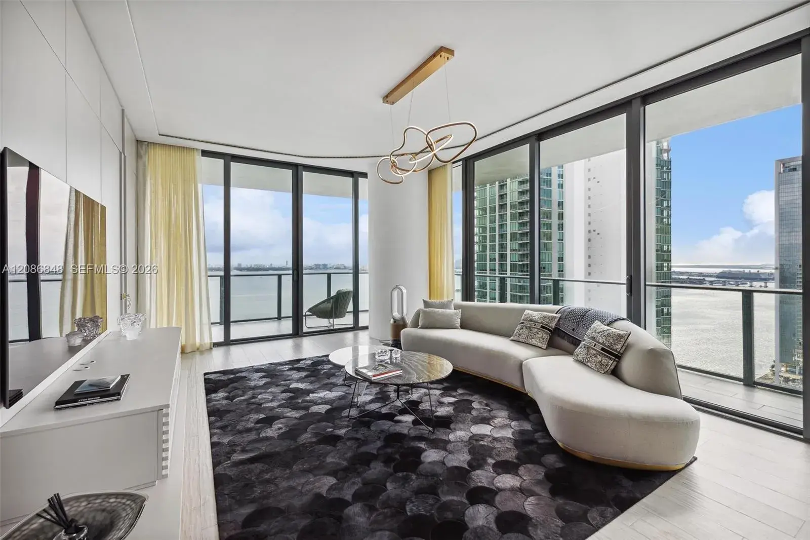 4 bedroom 4 bath Residential for sale at 480 NE 31st St # 3501, Miami FL 33137