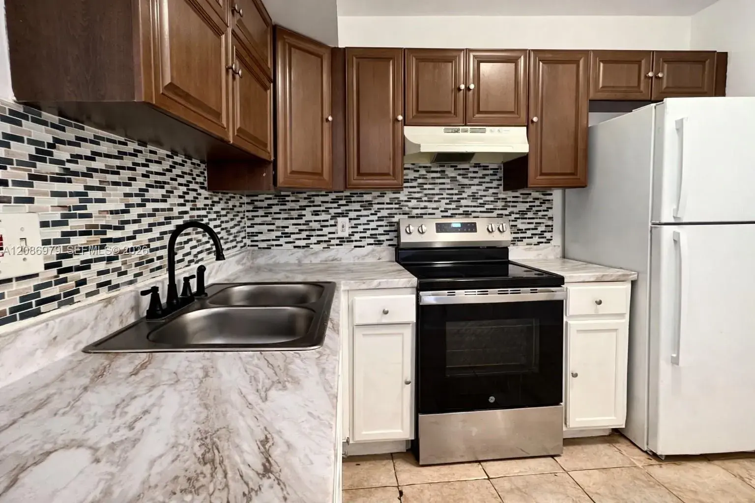 2 bedroom 2 bath Residential for sale at 3700 NW 21st St # 109, Lauderdale Lakes FL 33311