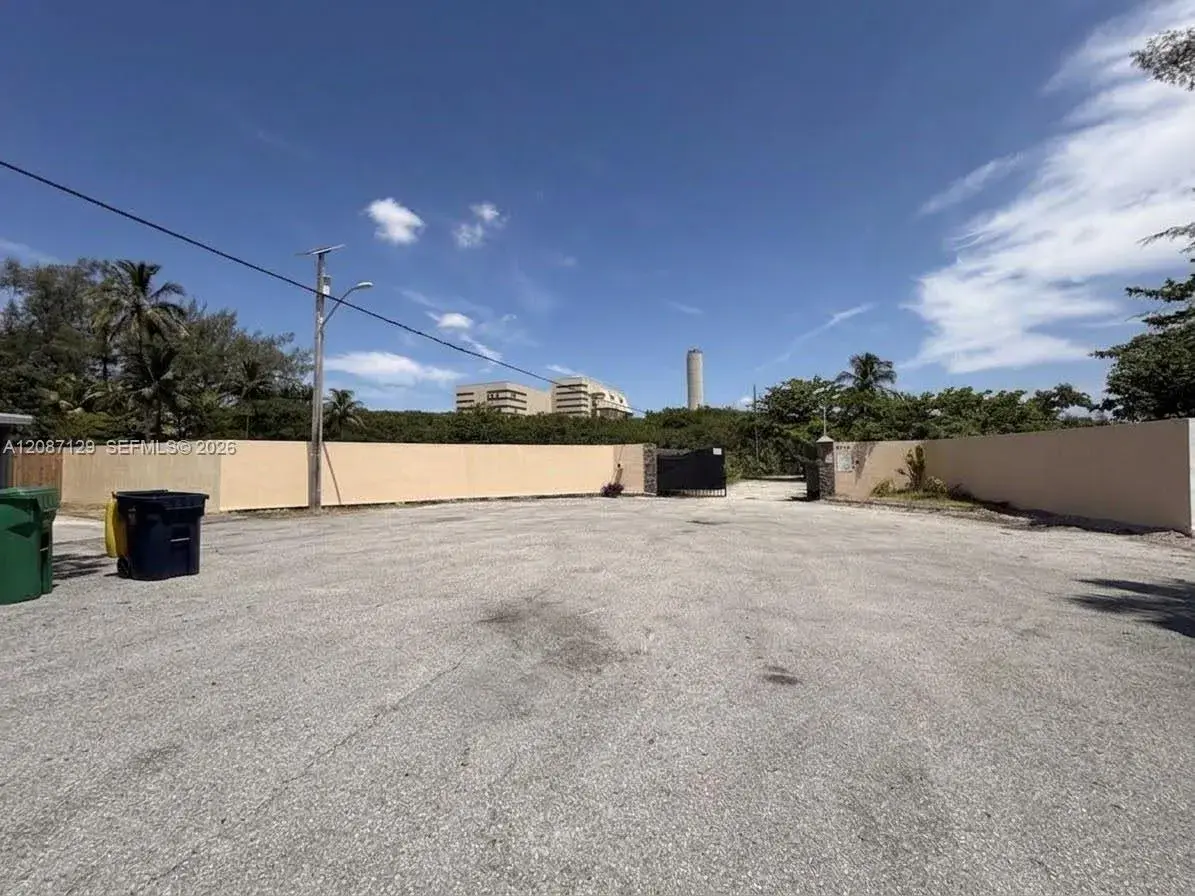 4400 SW 42nd Ter, Dania Beach FL 33314