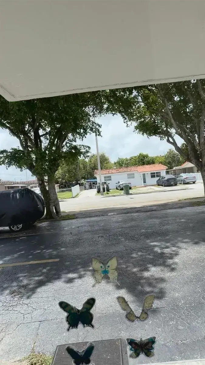1225 W 35th St # 2A, Hialeah FL 33012