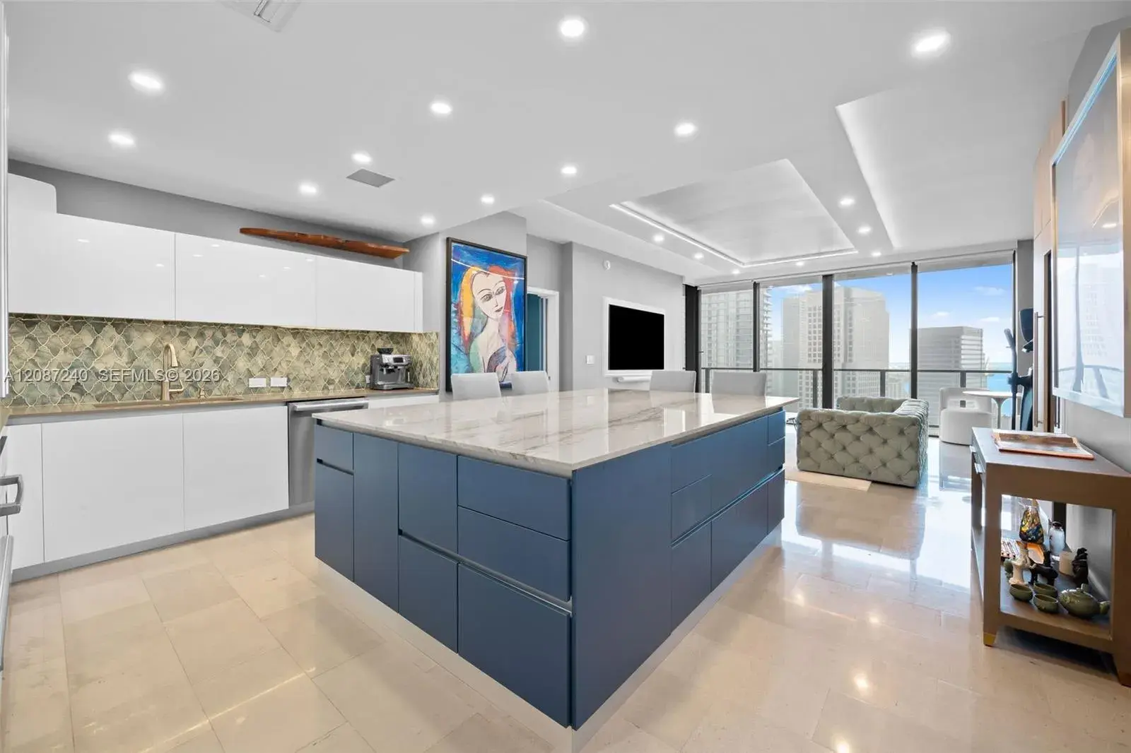 1 bedroom 1 bath Residential for sale at 88 SW 7th St # 3107, Miami FL 33130