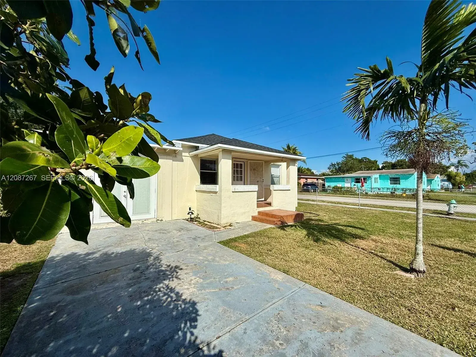 2 bedroom 1 bath Residential Lease for rent at 2403 Scott St # A, Hollywood FL 33020