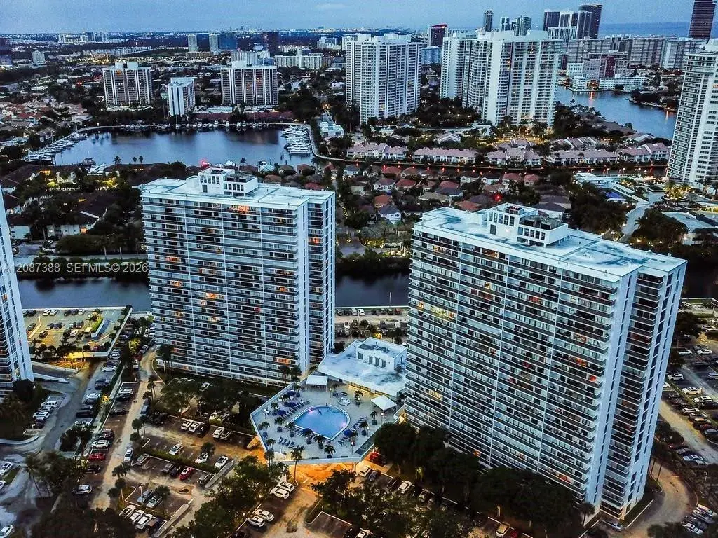 3 bedroom 3 bath Residential for sale at 3701 N Country Club Dr # 1807, Aventura FL 33180