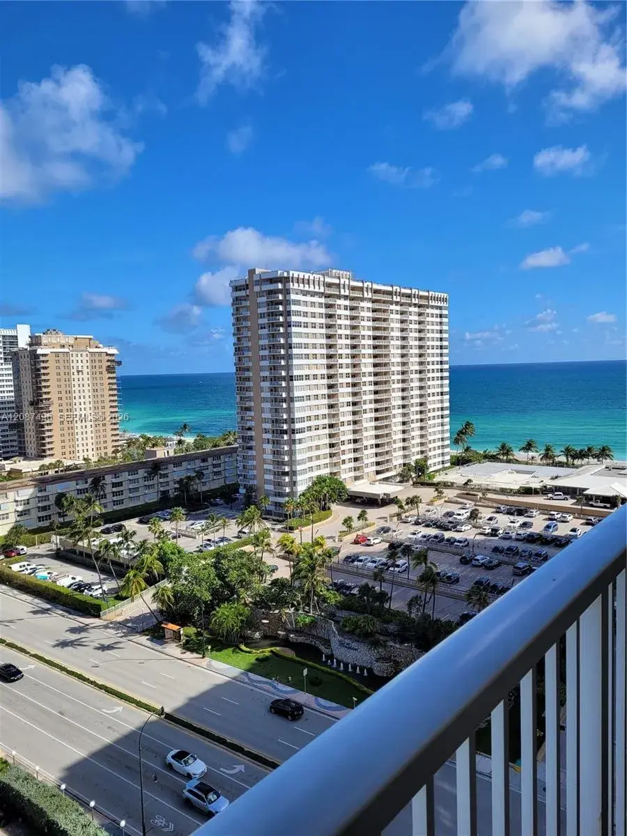 1985 S OCEAN DR # 15M, Hallandale Beach FL 33009