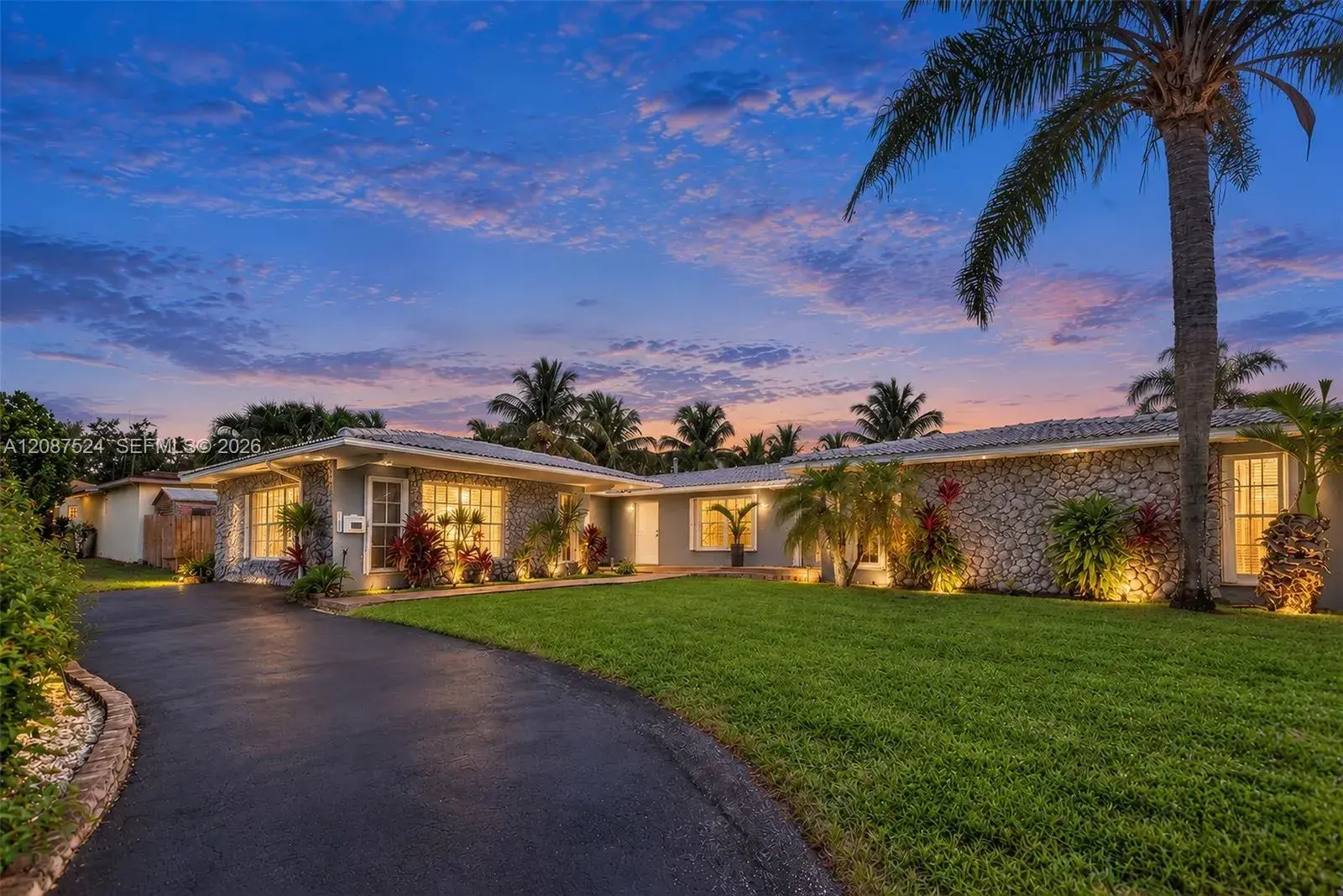 4 bedroom 4 bath Residential for sale at 19885 NE 22nd Ave, Miami FL 33180