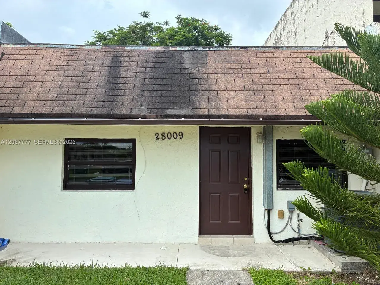 3 bedroom 2 bath Residential for sale at 28009 SW 143rd Ct, Homestead FL 33033