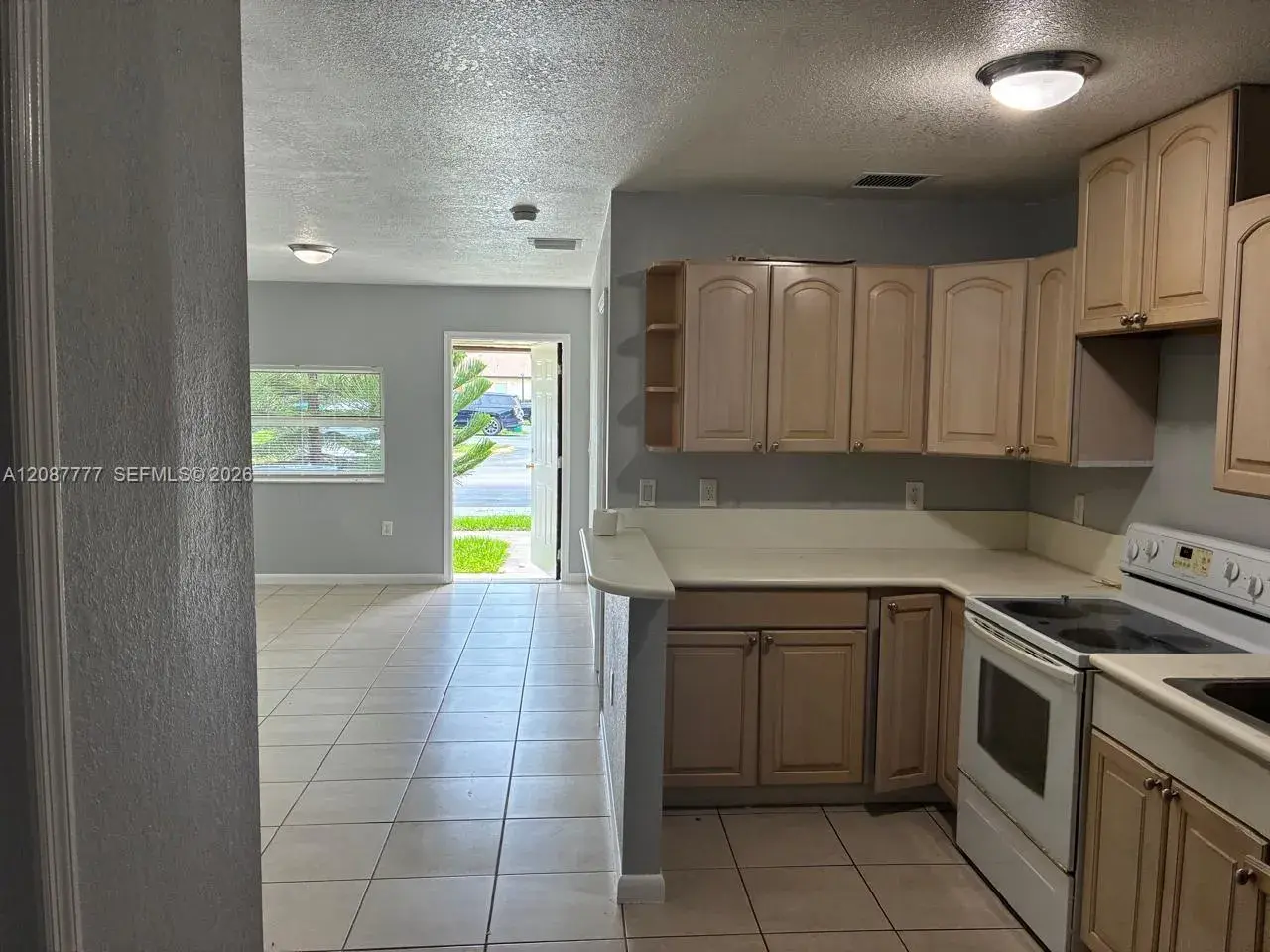 28009 SW 143rd Ct, Homestead FL 33033