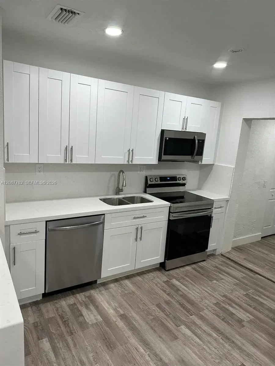 3045 SW 21st St # 3047, Miami FL 33145