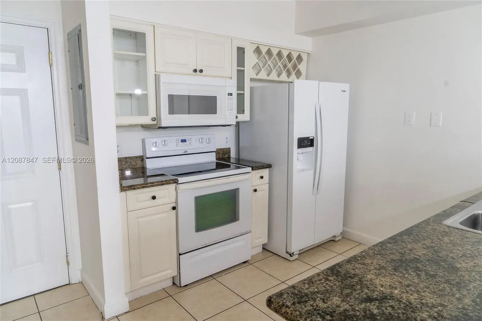2 bedroom 2 bath Residential for sale at 1 Glen Royal Pkwy # 809, Miami FL 33125