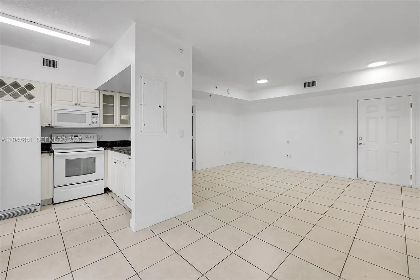 2 bedroom 2 bath Residential for sale at 1 Glen Royal Pkwy # 1010, Miami FL 33125