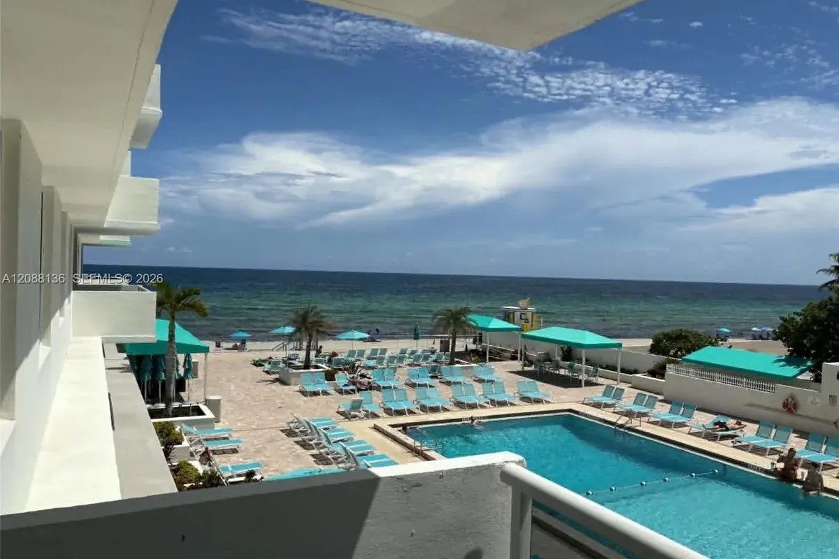 3725 S Ocean Dr # 306, Hollywood FL 33019