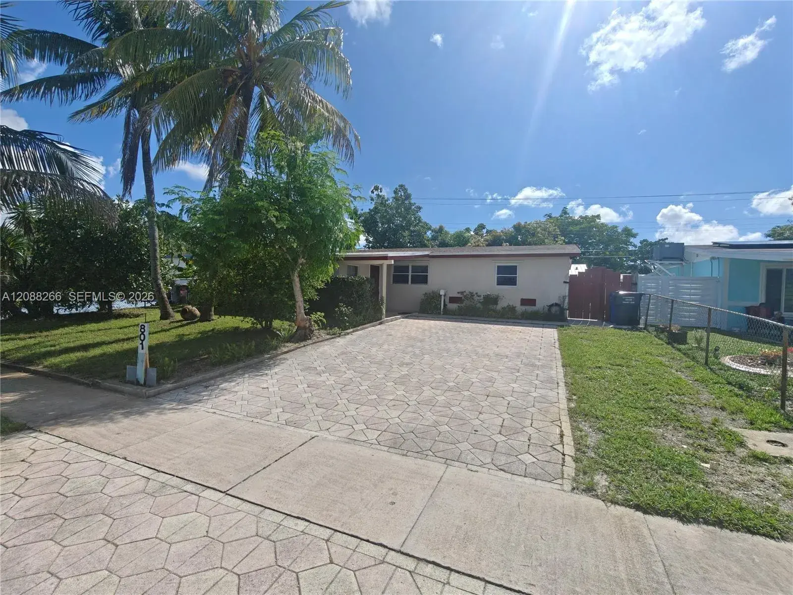 801 N 70th Ave, Hollywood FL 33024