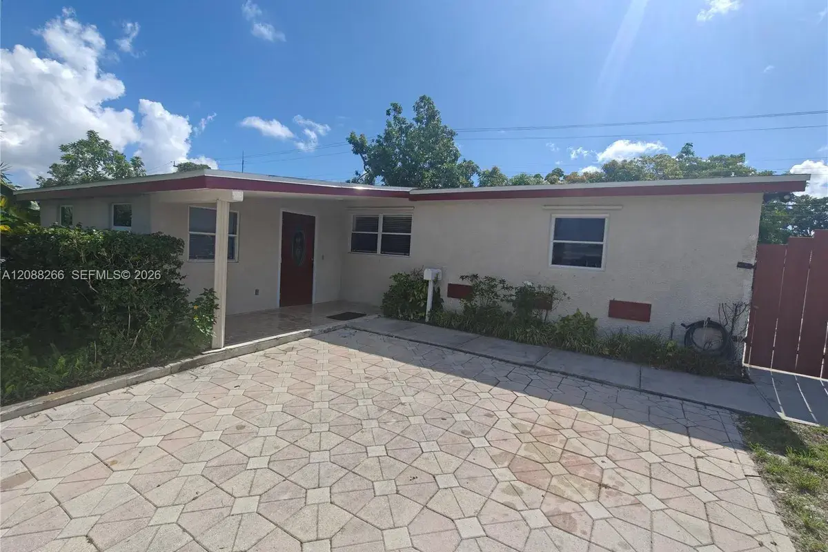 801 N 70th Ave, Hollywood FL 33024