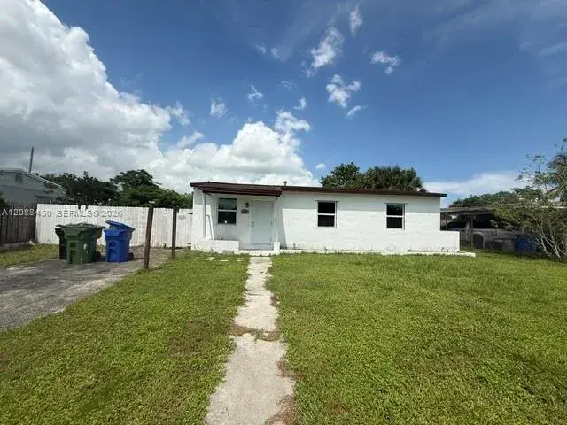 3 bedroom 1 bath Residential Lease for rent at 1631 NW 14TH CT # 1631, Fort Lauderdale FL 33311