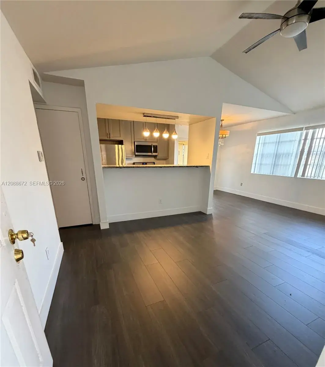 2 bedroom 2 bath Residential for sale at 15295 SW 107th Ln # 1006, Miami FL 33196