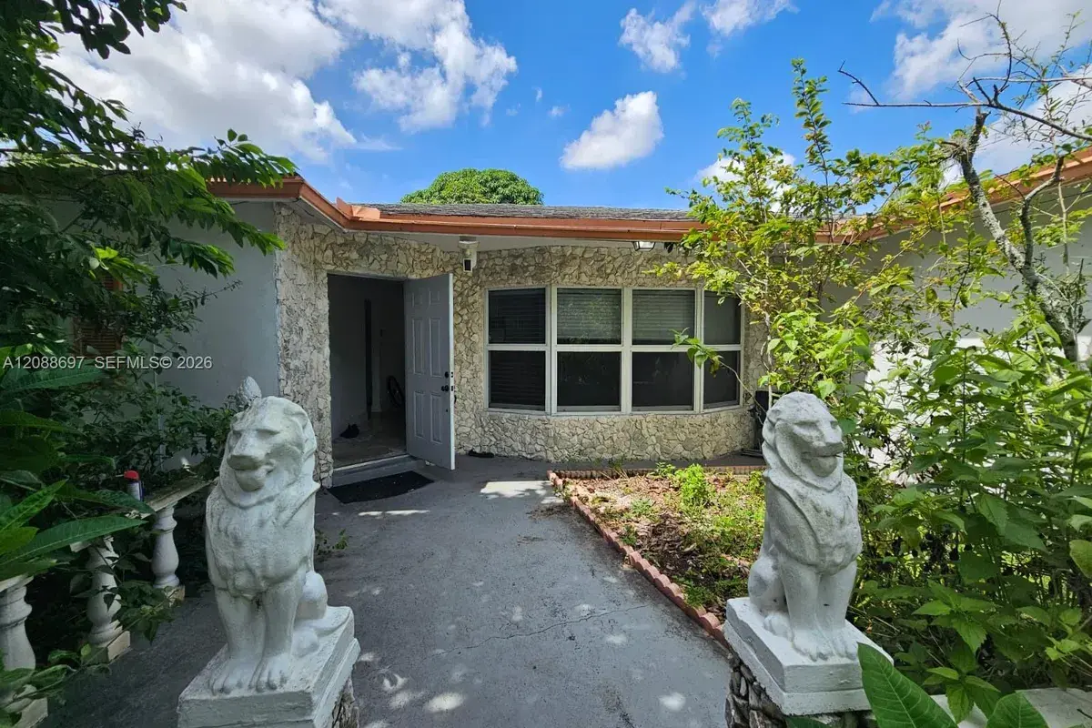 830 SW 50th Ave, Margate FL 33068