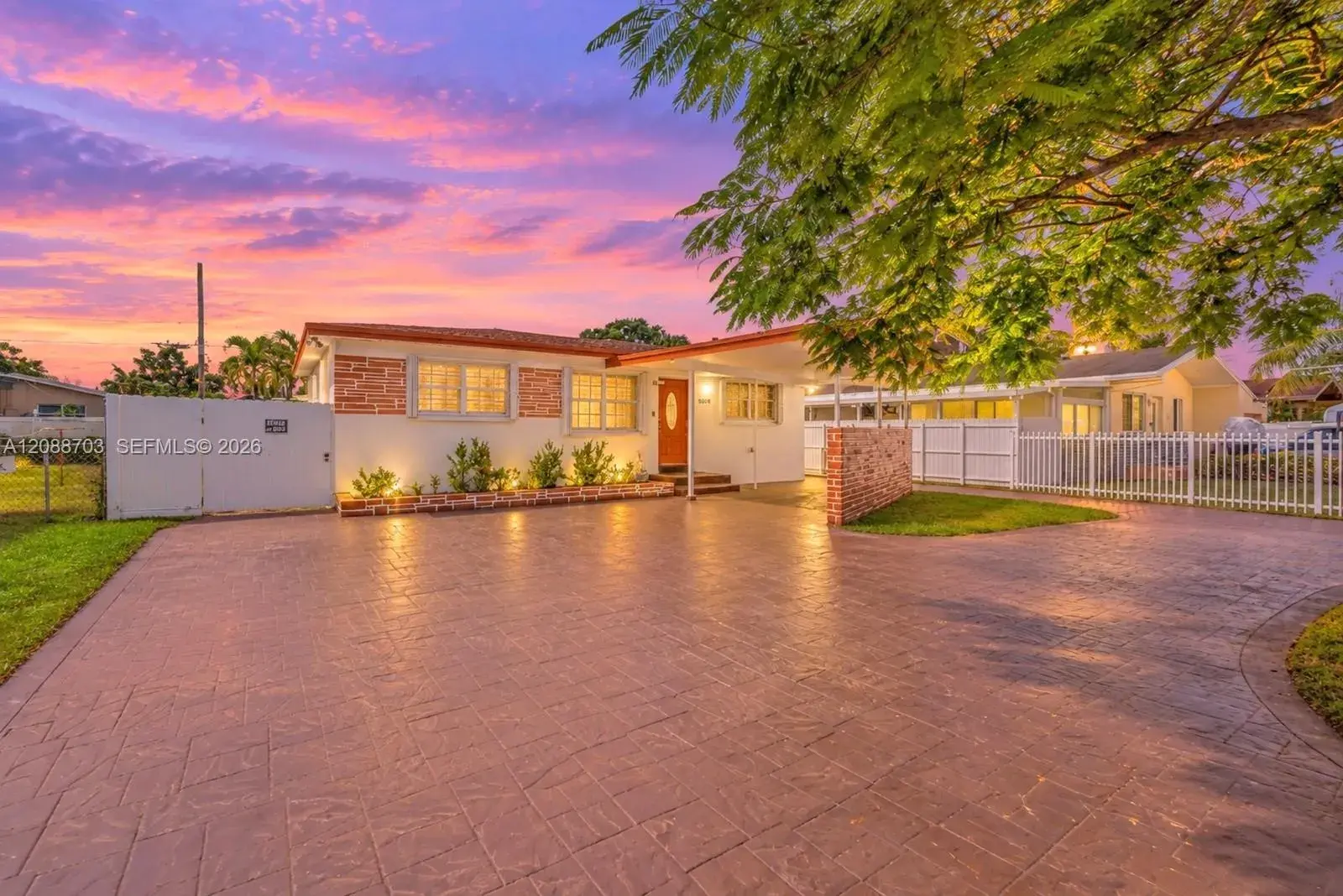 3 bedroom 2 bath Residential for sale at 6508 Plunkett St, Hollywood FL 33023