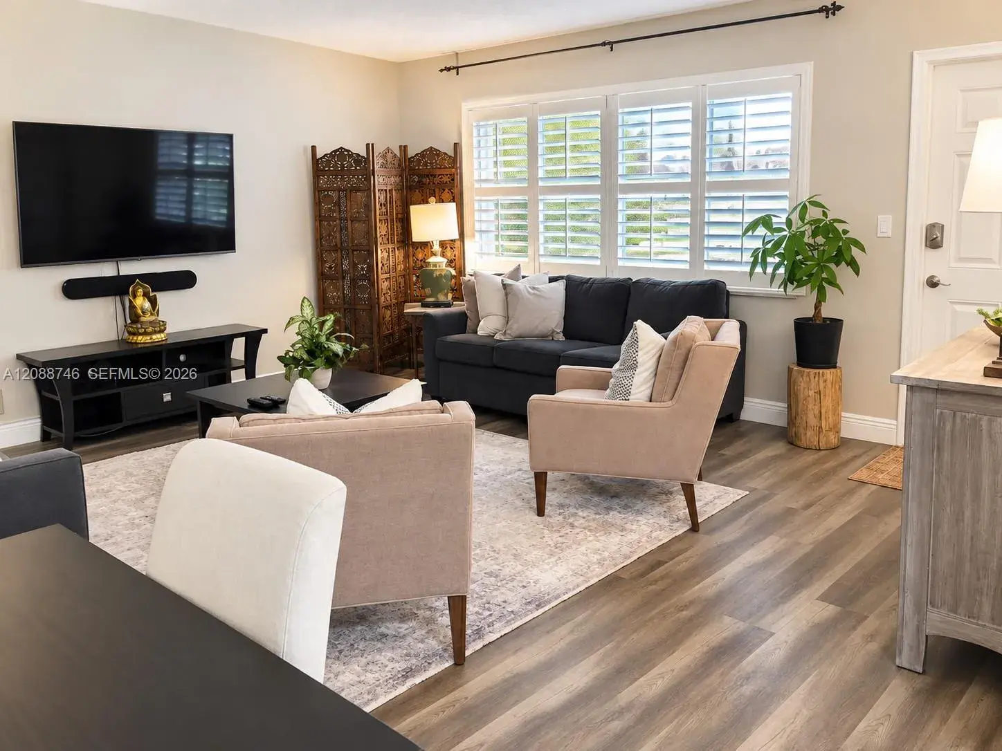 1 bedroom 1 bath Residential Lease for rent at 2424 NE 9th St # 105, Fort Lauderdale FL 33304