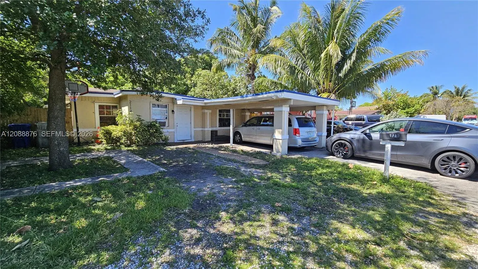 5 bedroom 2 bath Residential for sale at 2114 NW 5th St, Pompano Beach FL 33069
