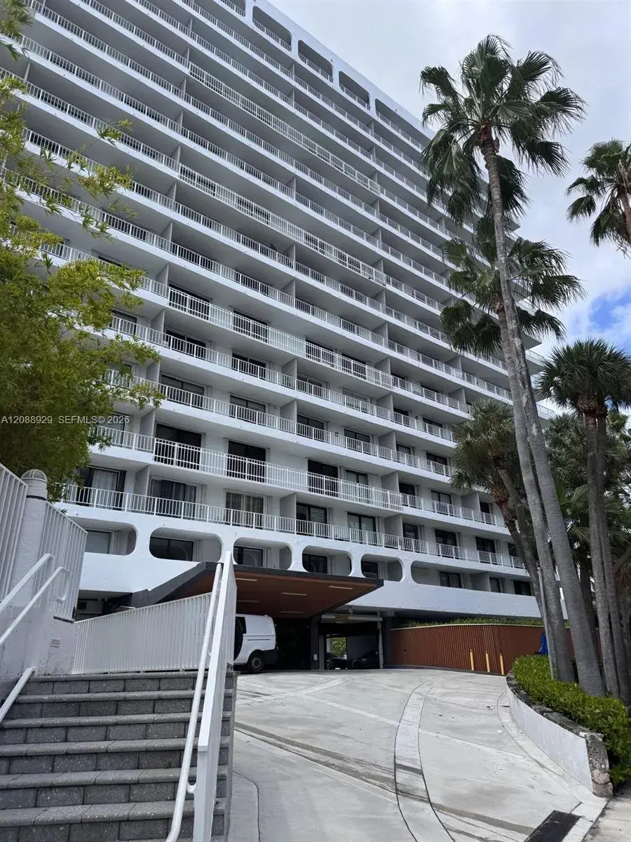 2 bedroom 2 bath Residential for sale at 200 SE 15th Rd # 7D, Miami FL 33129
