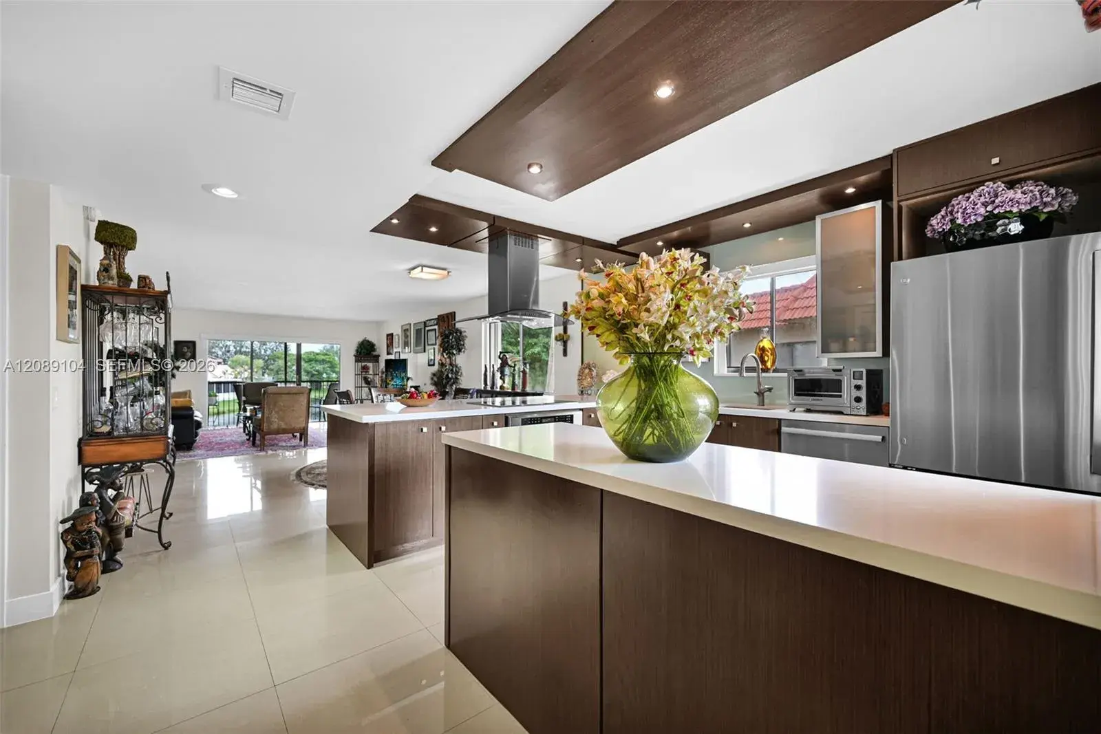 2 bedroom 2 bath Residential for sale at 374 Lakeview Dr # 204, Weston FL 33326