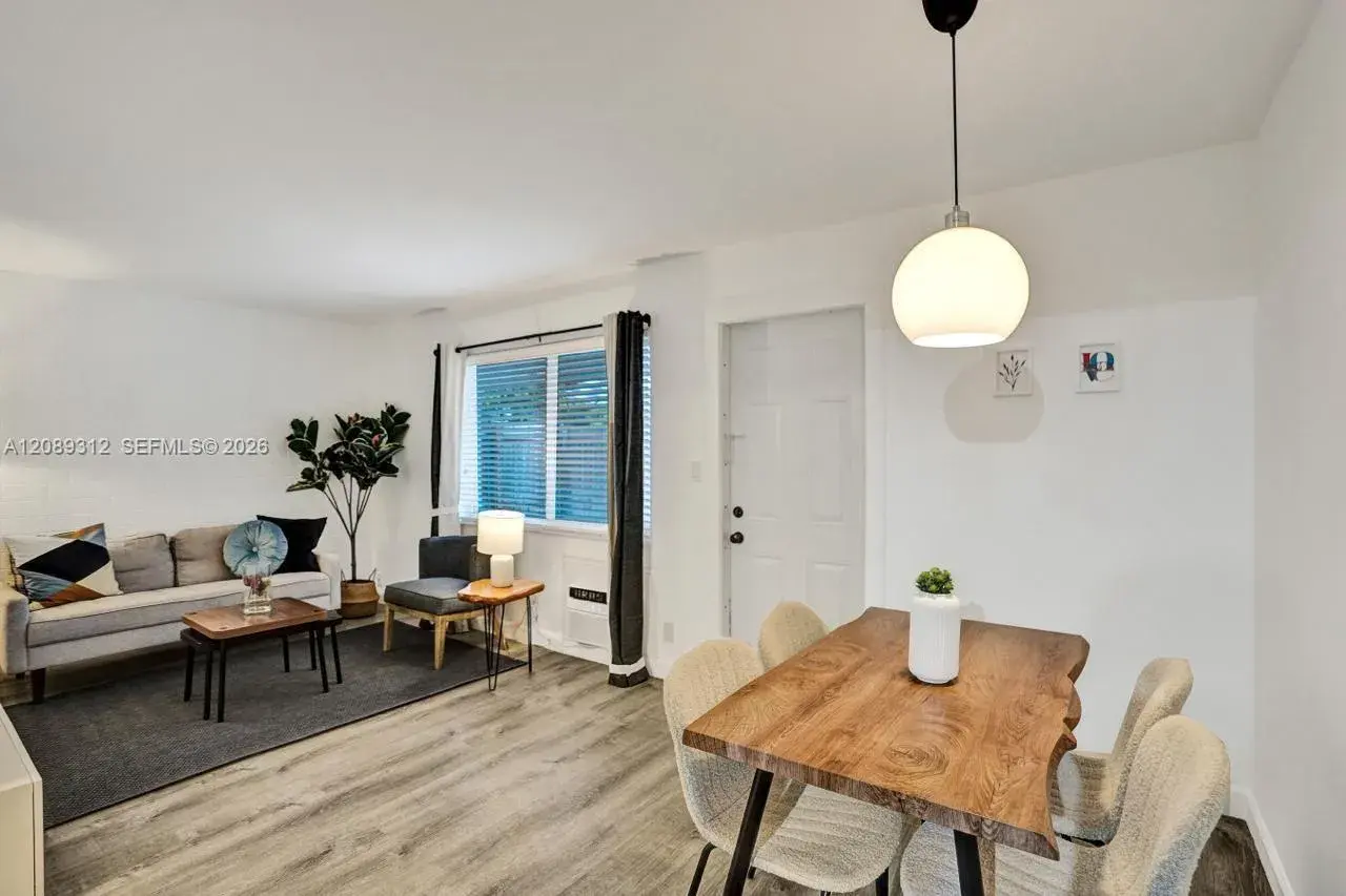 1239 NE 15th Ave # 4, Fort Lauderdale FL 33304