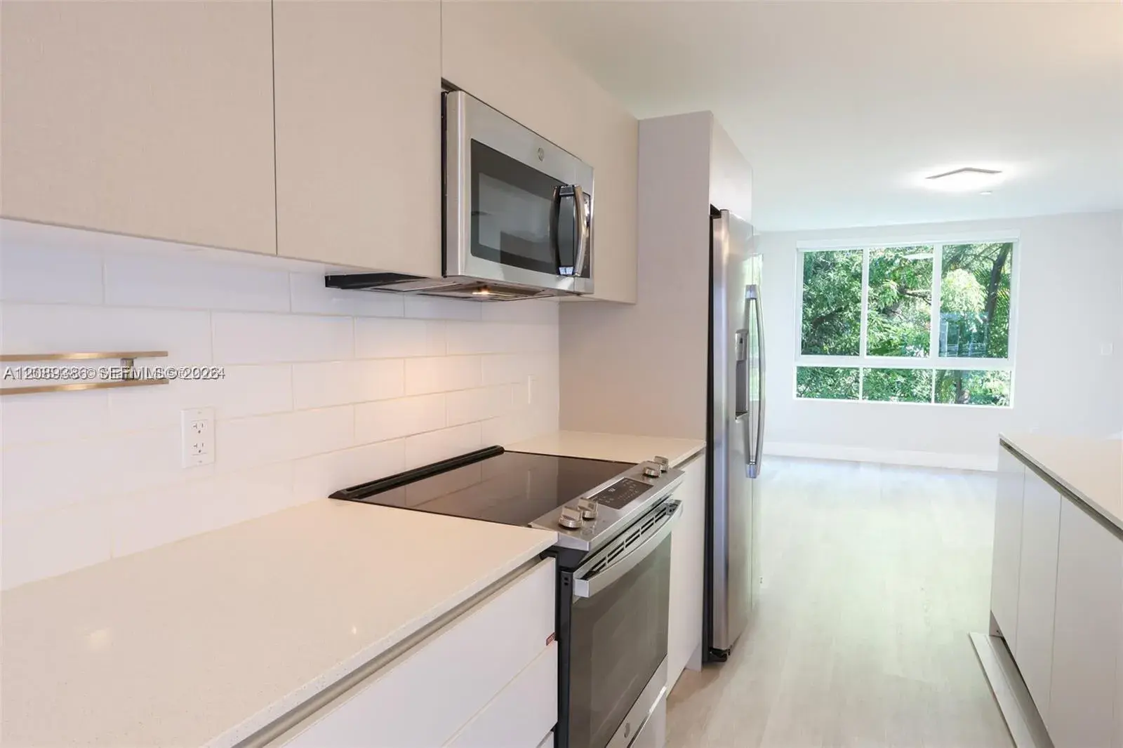 2 bedroom 2 bath Residential for sale at 2555 NE 193rd St # 2223, Miami FL 33180