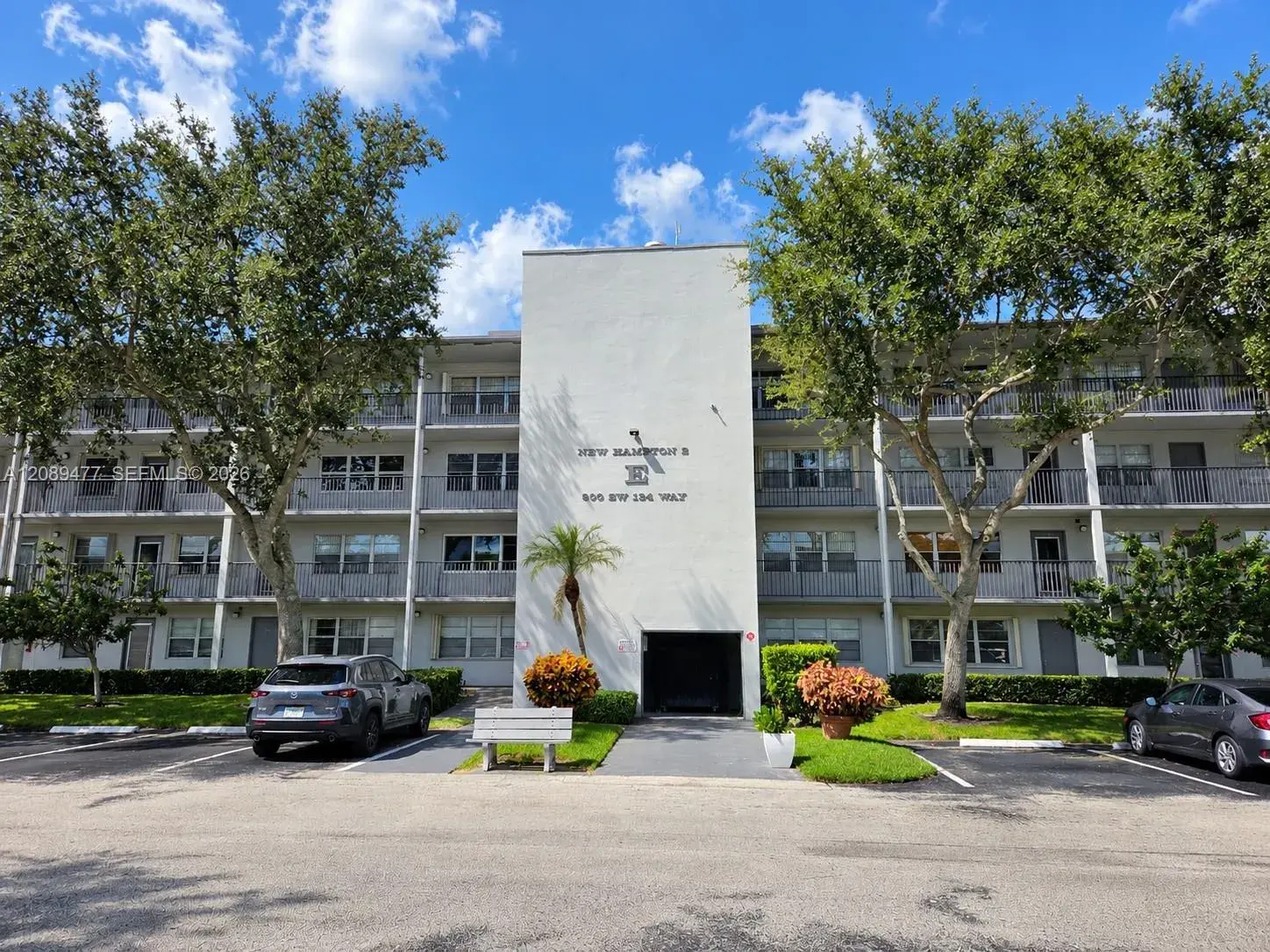300 SW 134th Way # 105E, Pembroke Pines FL 33027